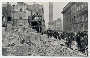 6.Henry Street Dublin after the shelling of the Rebels.