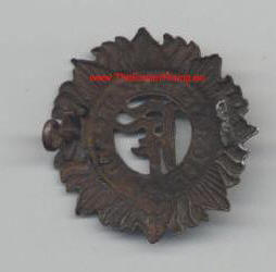 Officers Bronze On Red Óglaig Na h-Eireann Cap Badge